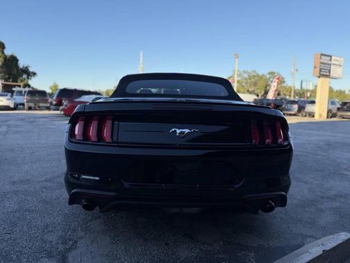 2020 Ford Mustang EcoBoost Premium