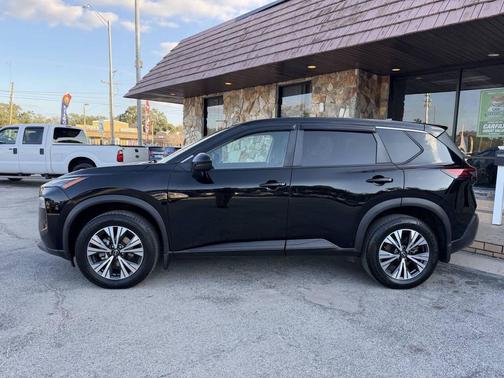 2022 Nissan Rogue SV