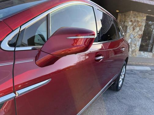 2022 Buick Enclave FWD Essence