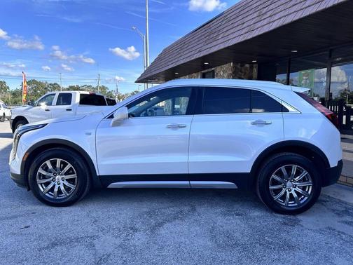 2020 Cadillac XT4 Premium Luxury