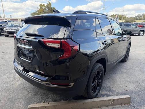 2022 GMC Terrain AWD AT4