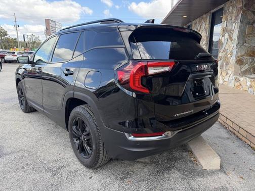 2022 GMC Terrain AWD AT4