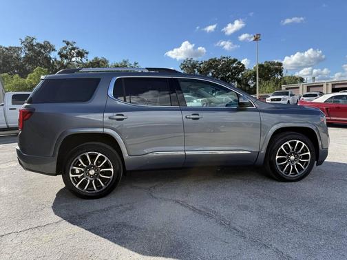 2020 GMC Acadia Denali