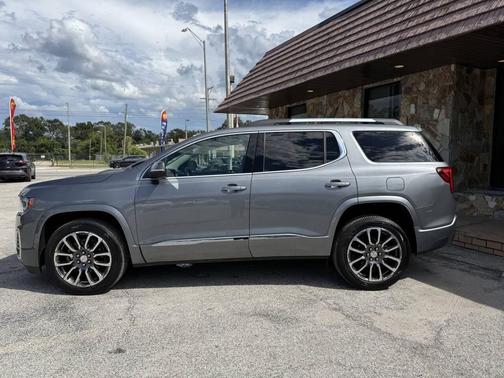 2020 GMC Acadia Denali
