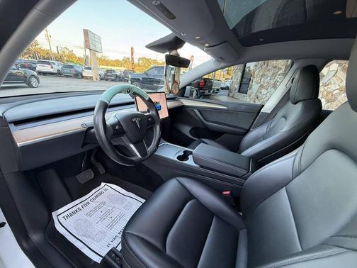 2023 Tesla Model Y Long Range AWD 4dr Crossover