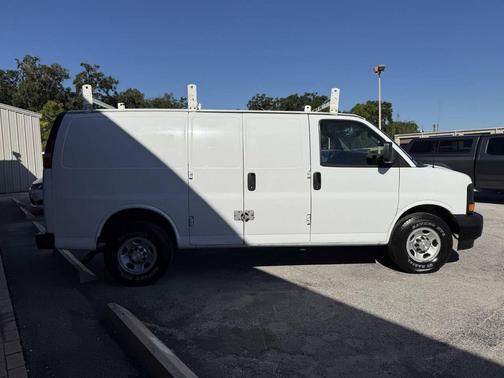 2017 Chevrolet Express 2500 Work Van