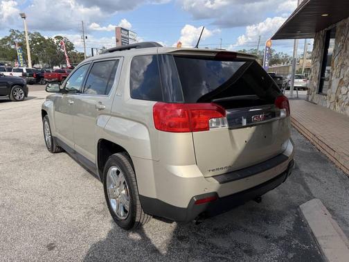 Champagne Silver Metallic 2013 GMC Terrain SLE-2