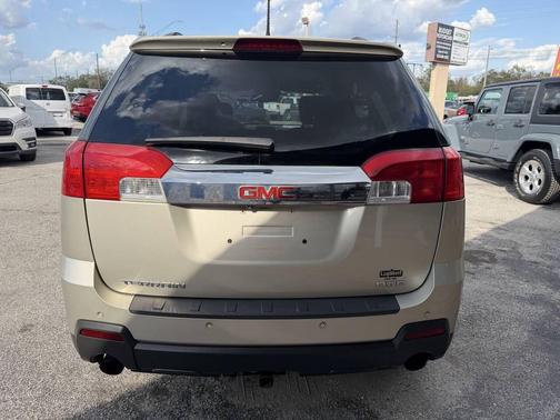 Champagne Silver Metallic 2013 GMC Terrain SLE-2