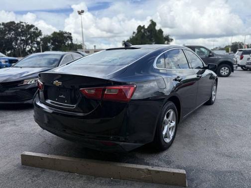 2017 Chevrolet Malibu 1LS