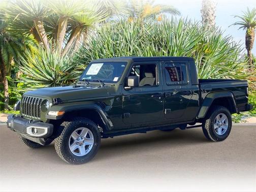 2022 Jeep Gladiator Sport S
