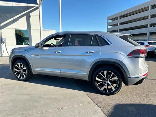 2025 Volkswagen Atlas Cross Sport 2.0T SEL Premium