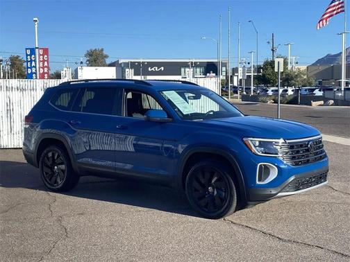 2025 Volkswagen Atlas 2.0T SE w/Technology