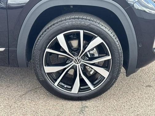2025 Volkswagen Atlas Cross Sport 2.0T SEL Premium