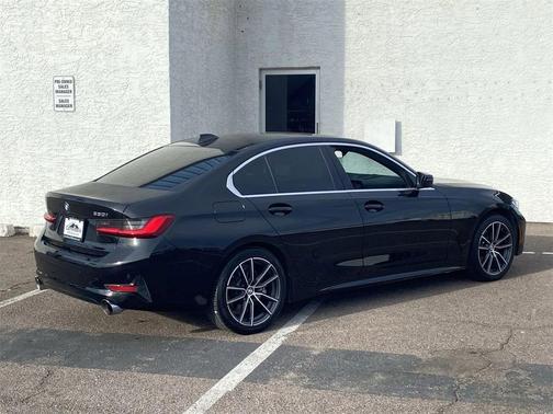 2019 BMW 330 330i