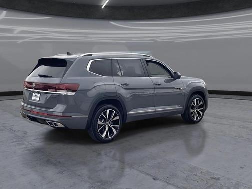 Pure Gray 2026 Volkswagen Atlas 2.0T SEL Premium R-Line 4MOTION