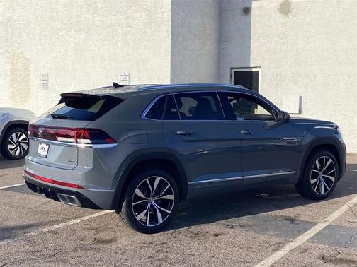 2026 Volkswagen Atlas Cross Sport 2.0T SEL Premium