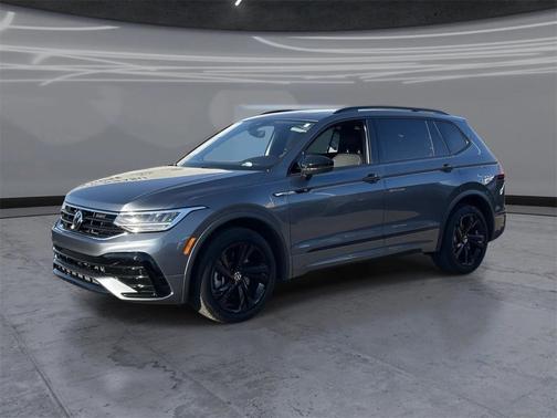 2023 Volkswagen Tiguan 2.0T SE R-Line Black