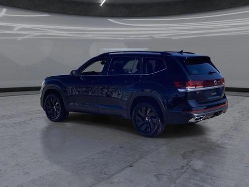 deep black pearl 2026 Volkswagen Atlas 2.0T SE w/Technology