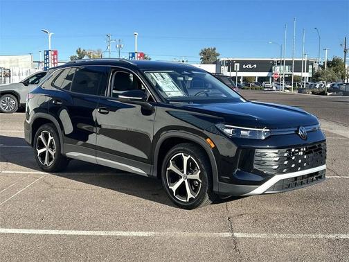 2026 Volkswagen Tiguan 2.0T SE