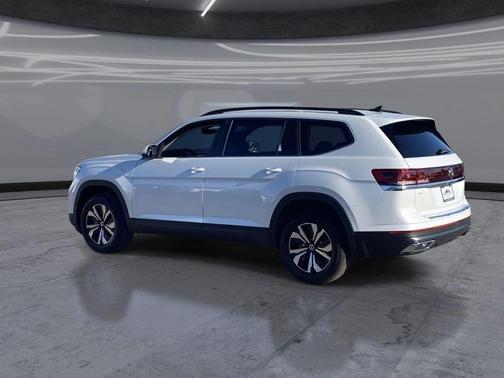 opal white pearl 2026 Volkswagen Atlas 2.0T SE