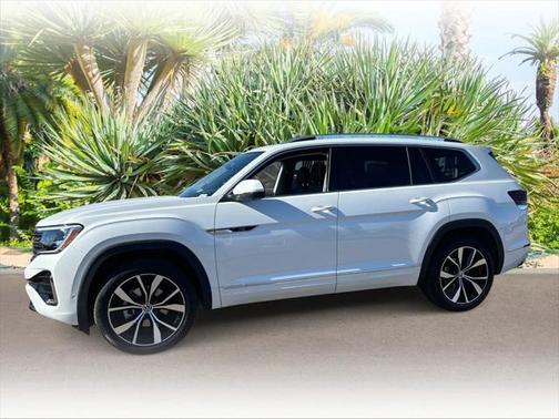 2025 Volkswagen Atlas 2.0T SEL Premium R-Line 4MOTION