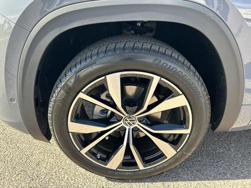 2025 Volkswagen Atlas 2.0T SEL Premium R-Line 4MOTION