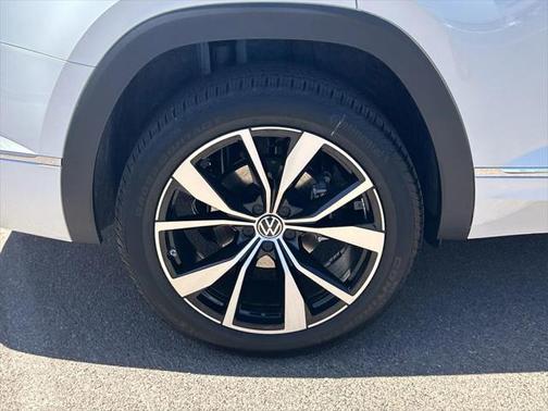 2025 Volkswagen Atlas 2.0T SEL Premium R-Line 4MOTION
