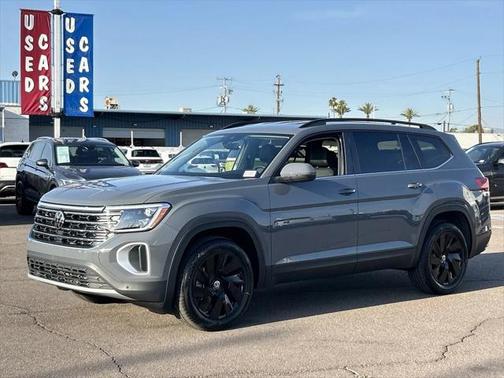 2025 Volkswagen Atlas 2.0T SE w/Technology 4MOTION