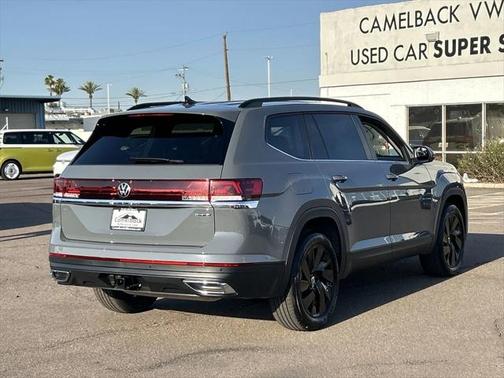 2025 Volkswagen Atlas 2.0T SE w/Technology 4MOTION