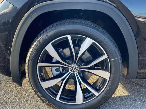 2026 Volkswagen Atlas 2.0T SEL Premium R-Line 4MOTION