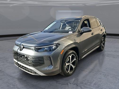 Platinum Gray Metallic 2026 Volkswagen Tiguan 2.0T SE 4MOTION