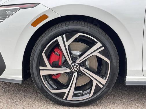 2026 Volkswagen Golf GTI 2.0T SE DSG