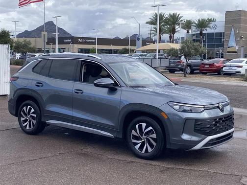 2026 Volkswagen Tiguan 2.0T S