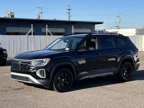 2025 Volkswagen Atlas 2.0T Peak Edition