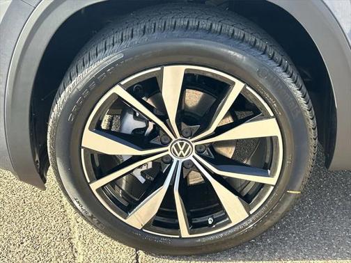 2025 Volkswagen Atlas 2.0T SEL Premium R-Line 4MOTION
