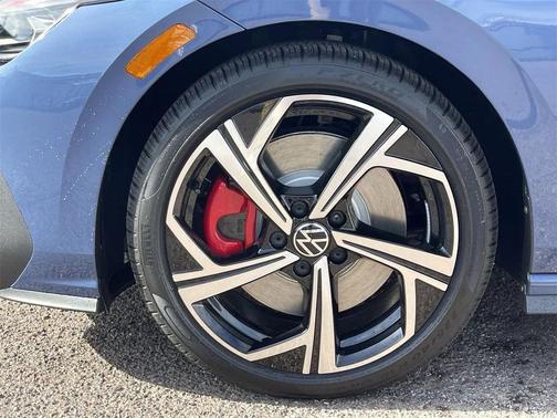 2026 Volkswagen Golf GTI 2.0T SE DSG