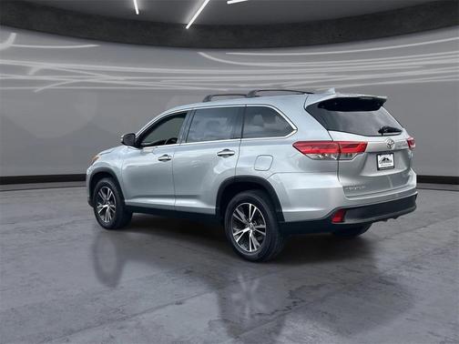 2019 Toyota Highlander LE Plus