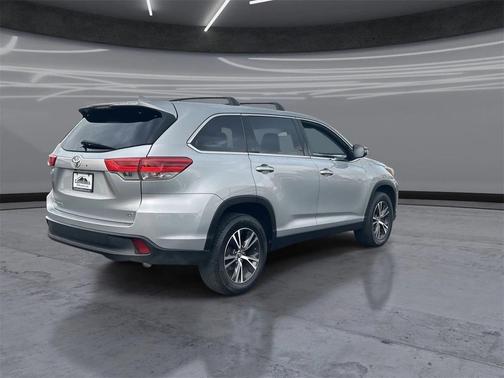 2019 Toyota Highlander LE Plus