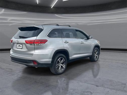 2019 Toyota Highlander LE Plus