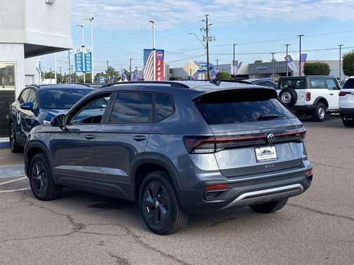 2025 Volkswagen Taos 1.5T S