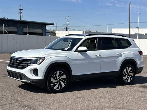 2025 Volkswagen Atlas 2.0T SE w/Technology
