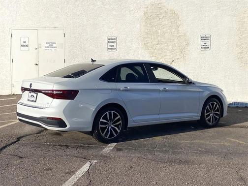 2026 Volkswagen Jetta 1.4T SE