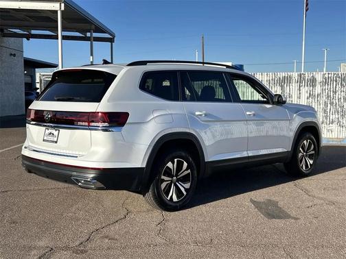 2026 Volkswagen Atlas 2.0T SE
