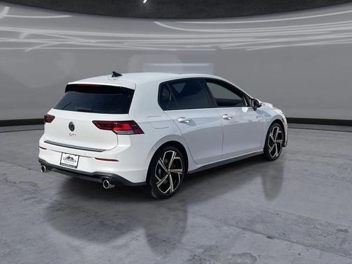 Opal White Pearl 2026 Volkswagen Golf GTI 2.0T SE DSG