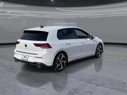 2026 Volkswagen Golf GTI 2.0T SE DSG