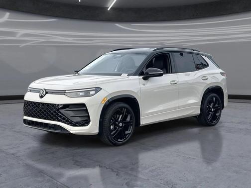 sandstone with deep black roof 2026 Volkswagen Tiguan 2.0T SE R-Line Black