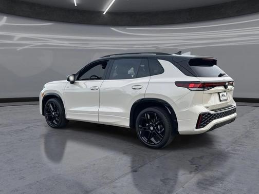 sandstone with deep black roof 2026 Volkswagen Tiguan 2.0T SE R-Line Black