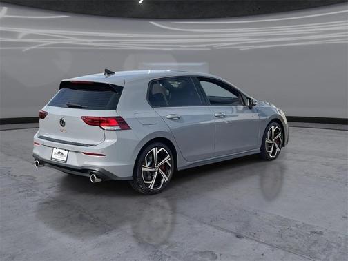 2026 Volkswagen Golf GTI 2.0T SE DSG