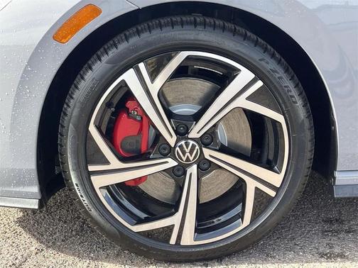 2026 Volkswagen Golf GTI 2.0T SE DSG