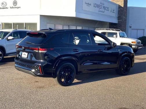 2026 Volkswagen Tiguan 2.0T SE R-Line Black